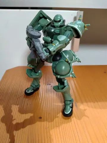 HG 자쿠 (지크 액스) 기본 조립 완성품