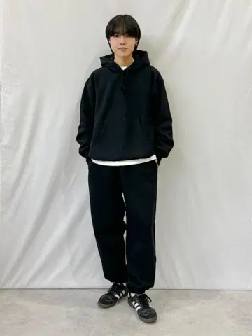 GU 지유 맨투맨 셋업 상하의 무지 블랙 M 사이즈