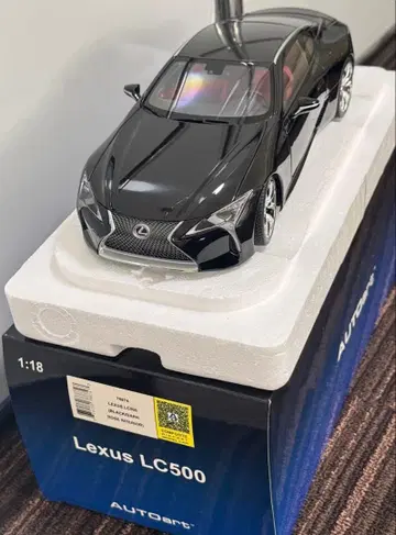 1/18 오토아트 렉서스 LC500 블랙/레드 (78874)