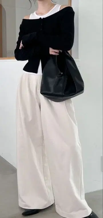 CAPRICIEUX LE'MAGE 리브 가디건