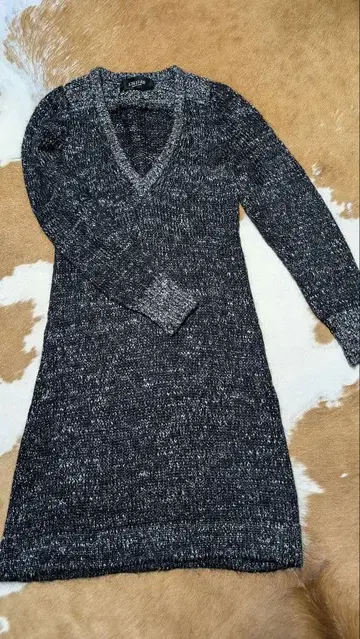 두지엠 클라세 울 혼방 니트 원피스 블랙 멜란지