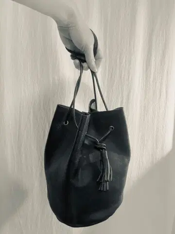 천연 가죽 반값 이하 프린지 버킷 백 볼룬 복조리형 백