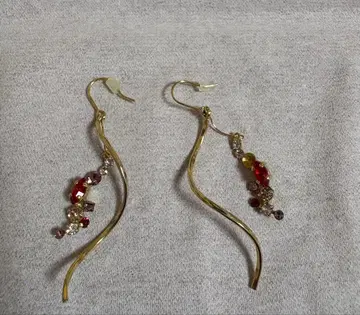 LOKUMI 웨이브 디자인 귀걸이 일본제