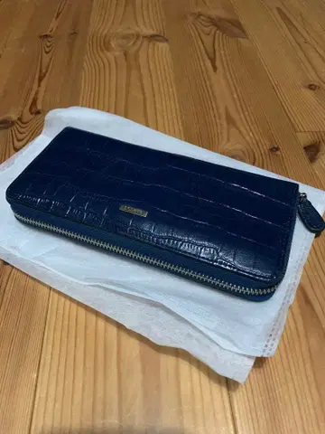 크로커다일 패턴 소가죽 장지갑 네이비