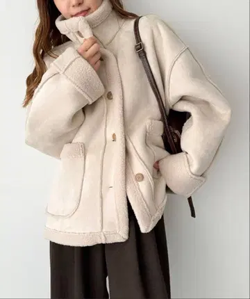 El mar 페이크 무스탕 자켓