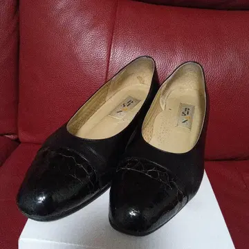 PISAZ 피사 로우힐 펌프스 블랙 플랫슈즈 합성 피혁