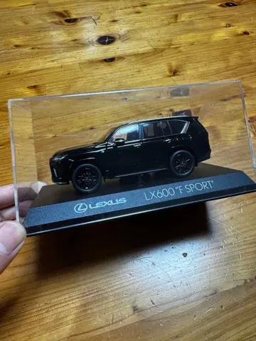 렉서스 LX600 F SPORT 1/43 미니카 교쇼