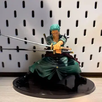 원피스 조로 피규어