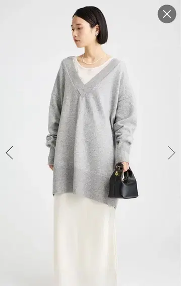 BABYLONE 코튼울 V넥 오버 사이즈 풀오버