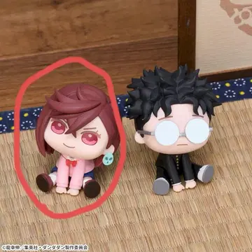 SEGA 큐룽하게 쳐다보는 포즈 다다단 모모