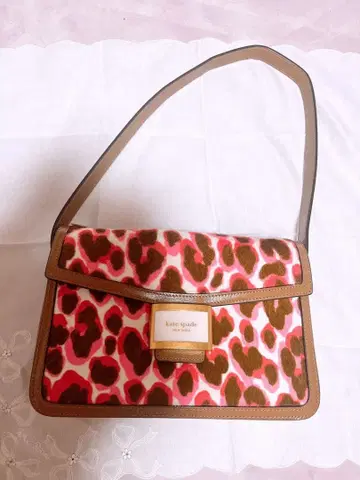 케이트 스페이드 케이티 레오파드 헤어 카프 미디엄 숄더 백