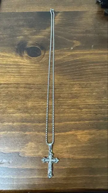 실버 십자가 목걸이