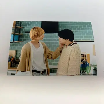 25시, 아카사카에서 콜라보 카페 브로마이드