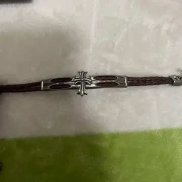 브라운 가죽 뜨개질 팔찌