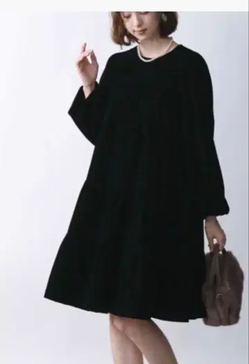 벨로아 티어드 원피스 피칭