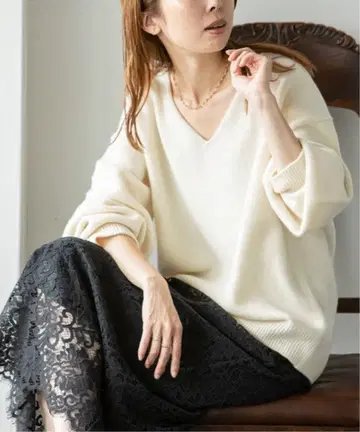 NOBLE Ca/W 볼륨 소매 V 풀오버