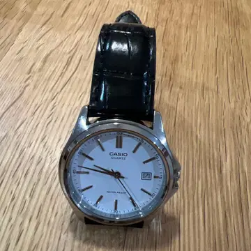 CASIO 쿼츠 화이트 실버