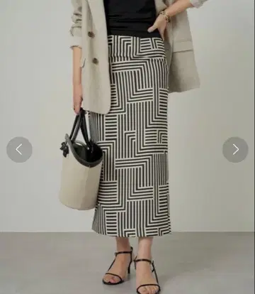 새상품급 라운지 드레스 loungedress 기하학 패턴 롱 스커트 M