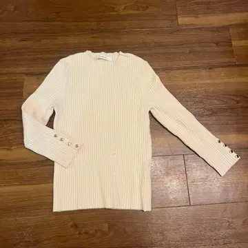 Rirandture 아이보리 리브 긴팔 스웨터