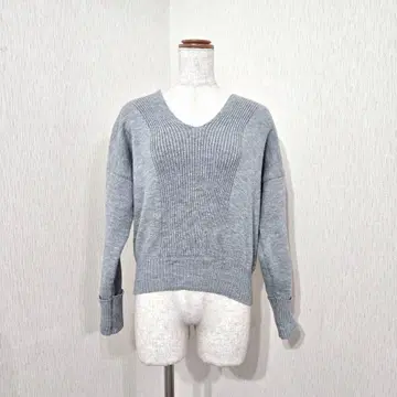 세실 맥비 V넥 리브 니트 (M) 그레이 고급 엘레강트