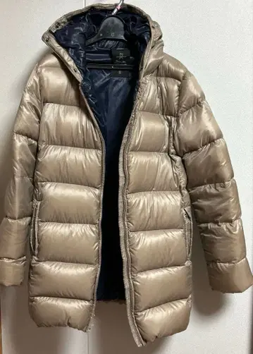 GAP 베이지 후드 부착 다운 자켓