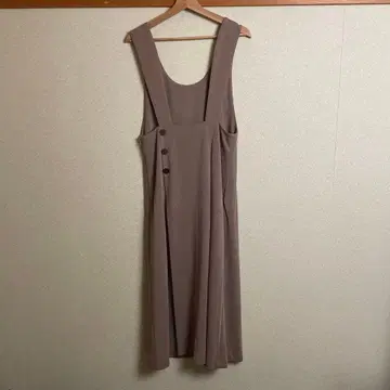 브라운 버튼 원피스