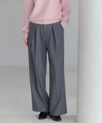 Andemiu 카사네 턱 스트레이트 팬츠 차콜 그레이