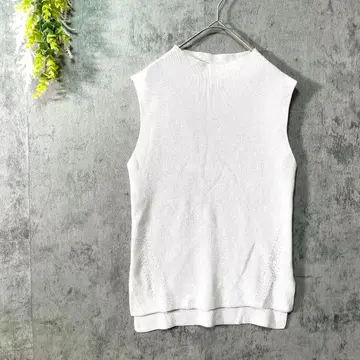 머큐리 듀오 슬리브리스 니트탑 크루넥 깔끔한 페미닌