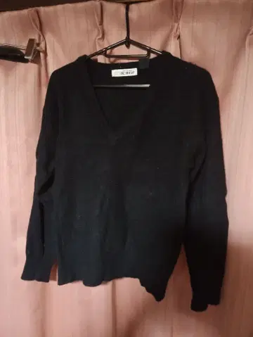 램스울 100% 블랙 V넥 스웨터 긴팔 스쿨 니트