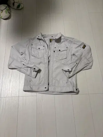 도라이치 화이트 자켓 M 사이즈