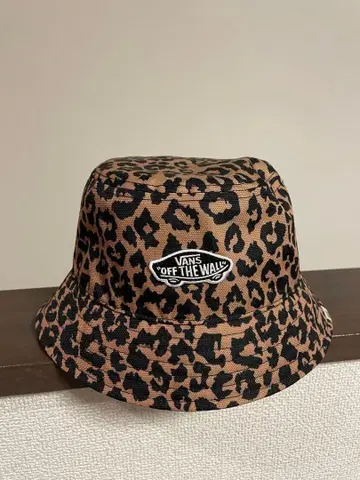 VANS 레오파드 무늬 버킷 햇
