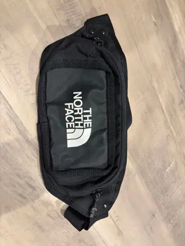 THE NORTH FACE 바디백 블랙