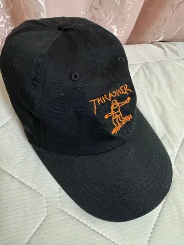 THRASHER 블랙 캡
