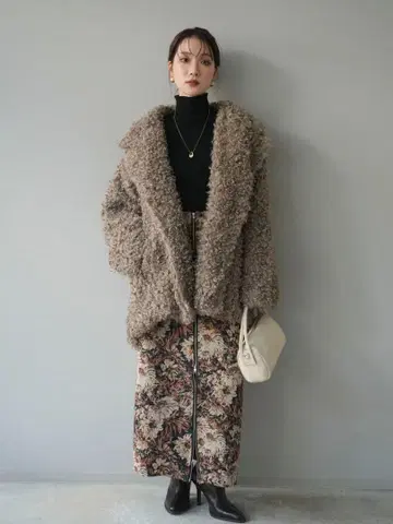 lumier 새상품 푸들 퍼 더블 미들 코트/beige