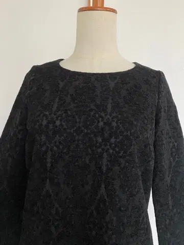 새상품급 라피스 루체 빔즈 세련된 라메 벨로아 원피스