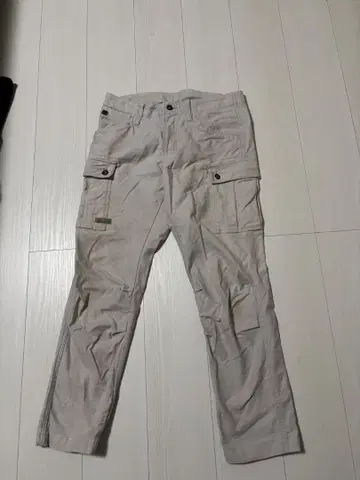 IZF 카고 팬츠 모델 7900 라이트 베이지