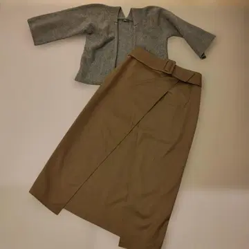 브라운 타이트 스커트 벨트 포함