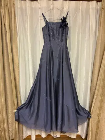 그레이 스팽글 A라인 드레스 숄 포함