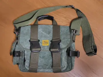 반나이즈 숄더백