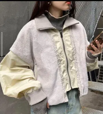 [ etsinta/에신타 ] 퍼 절개 숏 스탠드 자켓 아이보리