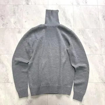 [컨디션 최상] 돌모어 터틀넥 니트 이탈리아제 44 그레이 두툼함