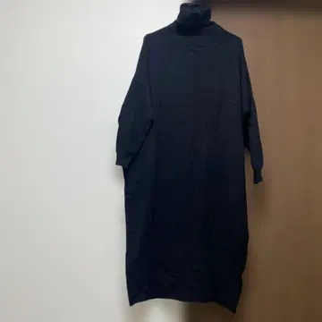 블랙 터틀넥 롱 니트 원피스
