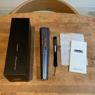 LE SSERAFIM 공식 응원봉