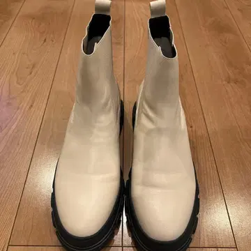 NICAL 베이지 사이드 고어 부츠 새상품