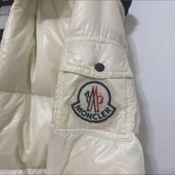 MONCLER 아이보리 다운 자켓