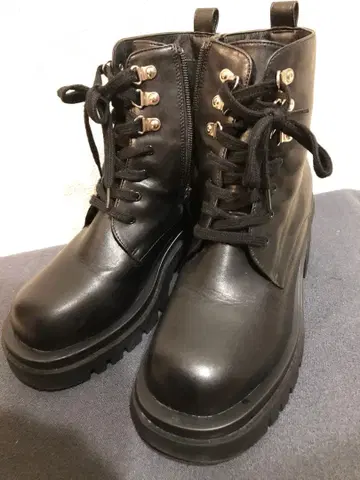 블랙 가죽 통굽 부츠 오리엔탈 트래픽 블랙