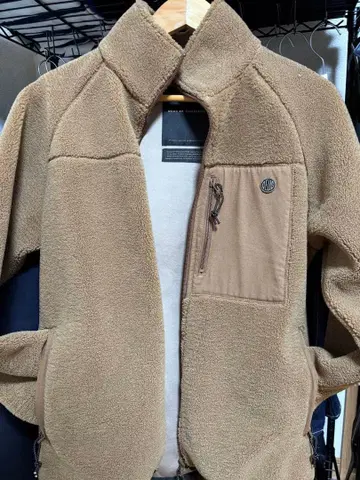 [ 컨디션 최상 ] Deus 플리스 자켓 S 베이지