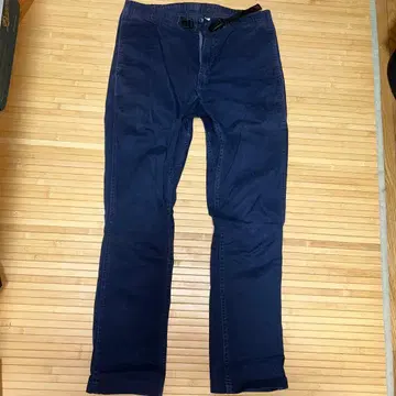 그라미치 뉴내로우 팬츠 네이비