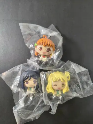 러브 라이브! 선샤인!! 쵸코놋코 타카미 치카 마츠우라 카난 오하라 마리