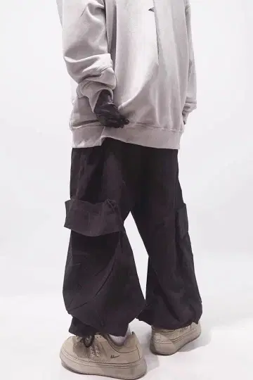 미사용 새상품 NANOSTUDIO 블랙 카고 팬츠 스웨트 팬츠